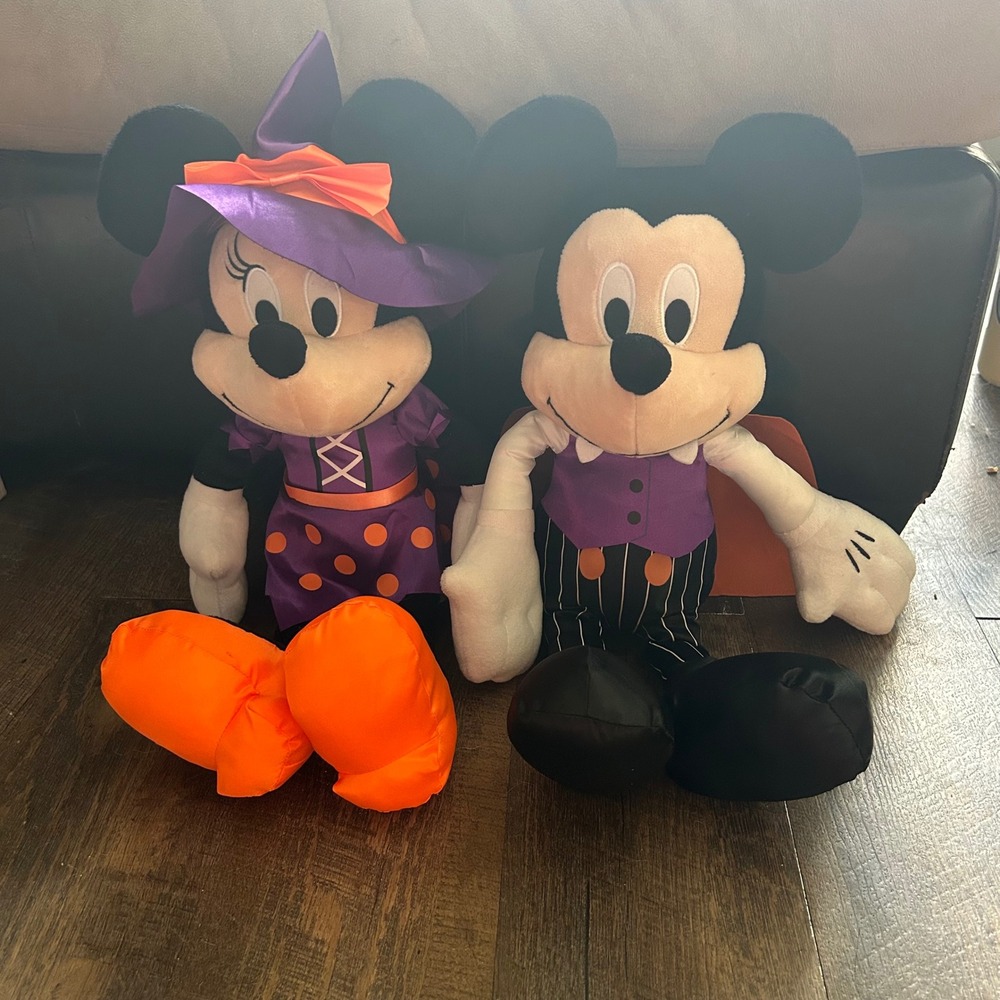 Disney Mickey Minnie Mouse Halloween Vampire Witch 18" Plush Shelf Sitter Set